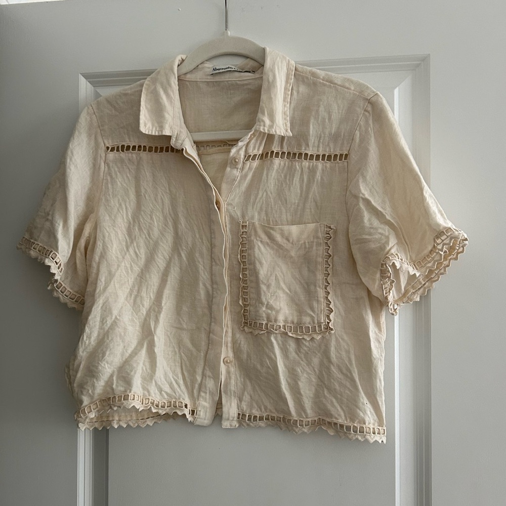 Linen button up - Picture 2 of 5